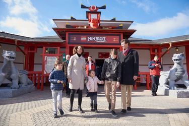 La princesse Marie et le prince Joachim de Danemark et leurs enfants au Legoland de Billund, le 19 mars 2016