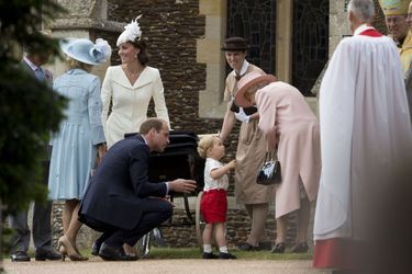 Kate, William, George et la famille royale au baptême de la princesse Charlotte