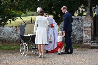 Kate, William, et George au baptême de la princesse Charlotte
