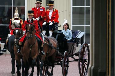 Les duchesses Camilla et Kate Middleton à la cérémonie Trooping the Colour à Londres, à l&#039;occasion de l&#039;anniversaire de la reine Elizabeth