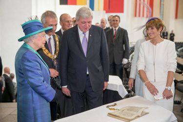 La reine Elizabeth II et le prince Philip à Francfort-sur-le-Main, le 25 juin 2015