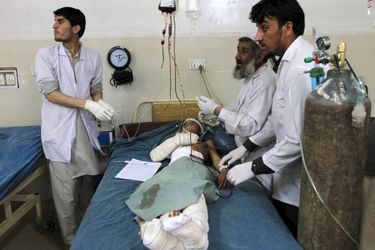 Attentat-suicide à Jalalabad 