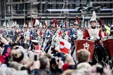 La garde royale de la reine Margrethe II de Danemark à Copenhague, le 16 avril 2015