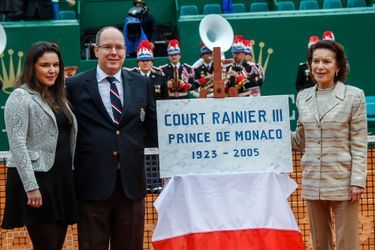 Le prince Albert II de Monaco avec Elisabeth-Anne et Mélanie de Massy au Masters 1000 de Monte-Carlo, le 19 avril 2015