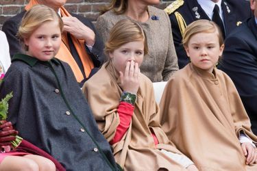 Les princesses Catharina Amalia, Alexia et Ariane au Jour du Roi à Dordrecht, le 27 avril 2015