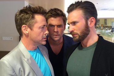 Photo postée par Robert sur les réseaux sociaux avec ses camarades d&#039;&quot;Avengers&quot;, avril 2015
