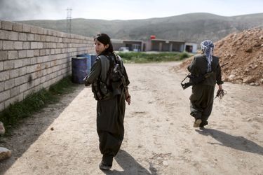 Les femmes kurdes en première ligne - Combattre Daech en Irak