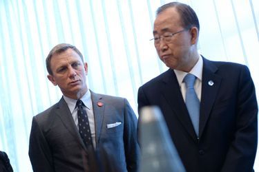 Daniel Craig et Ban Ki-moon à New York le 14 avril 2015