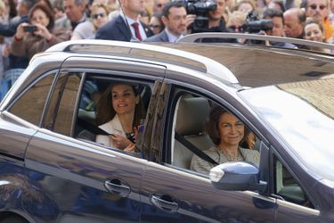 La reine Letizia et l'ex-reine Sofia d'Espagne à Palma de Majorque, le 5 avril 2015