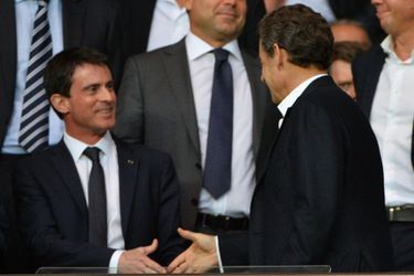 Manuel Valls et Nicolas Sarkozy à Paris le 15 avril 2015
