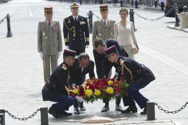 Le roi et la reine d’Espagne en France - Letizia et Felipe reçus par Hollande et Royal 