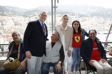 Charlène et Albert de Monaco - Le couple princier auprès des handicapés 