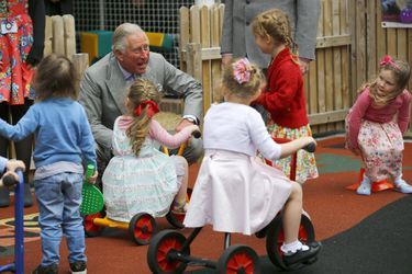 le prince Charles et son épouse Camilla à Belfast, jeudi.