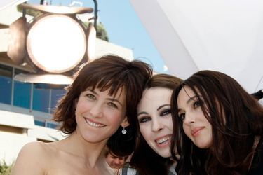 Avec Marina De Van et Monica Bellucci pour le film &quot;Ne te retourne pas&quot; en 2009
