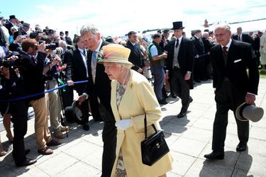La reine Elizabeth II au Derby d&#039;Epsom, avec le prince Philip, le 6 juin 2015