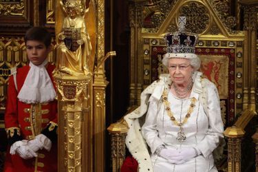 La reine Elizabeth II au Parlement à Londres, le 9 mai 2012