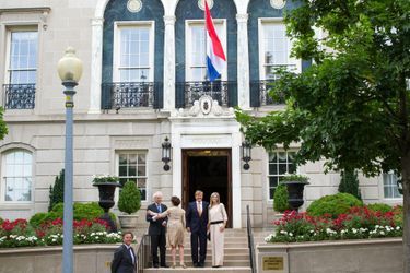 La reine Maxima et le roi Willem-Alexander avec l&#039;ambassadeur des Pays-Bas et sa femme à Washington, le 31 mai 2015