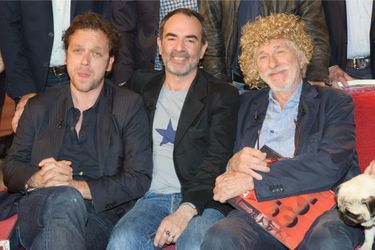 Pierre Richard, avec Jonathan Zaccaï et Bruno Solo, lors de l'enregistrement de "Vivement Dimanche", le 6 mai 2015