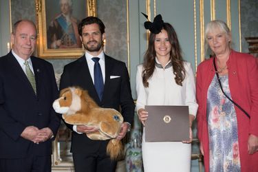 Sofia Hellqvist et le prince Carl Philip au Palais royal à Stockholm, le 17 mai 2015