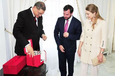 La princesse Stéphanie et le prince Guillaume de Luxembourg avec Habib Essid à Tunis, le 29 avril 2015