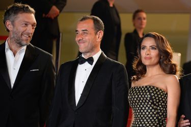 Vincent Cassel, Matteo Garrone et Salma Hayek à Cannes le 14 mai 2015