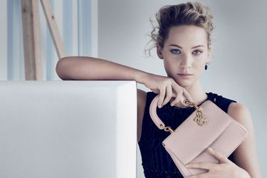 Jennifer Lawrence, égérie des sacs Dior depuis 2013