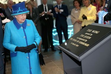 La reine Elizabeth II au Mémorial de la Bataille d’Angleterre à Capel-le-Ferne, le 26 mars 2015