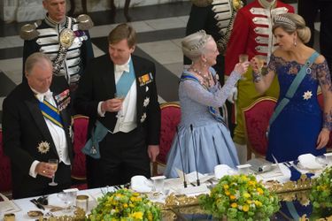 La reine Margrethe II et le prince Henrik de Danemark avec le roi Willem-Alexander et la reine Maxima des Pays-Bas, à Copenhague le 17 mars 2015