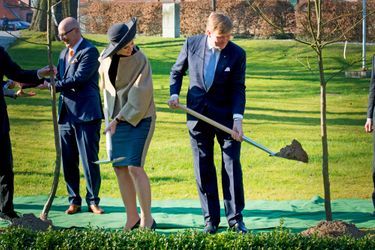 La reine Maxima et le roi Willem-Alexander des Pays-Bas à l’Institut de Thünen pour l&#039;agriculture biologique à Trenthorst, le 19 mars 2015