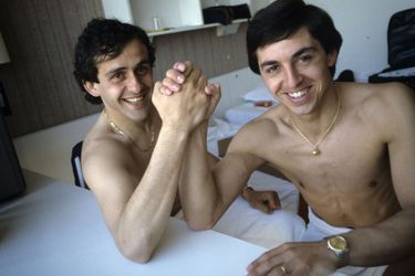 Michel Platini et Alain Giresse lors d'un stage avec l'équipe de France (1985)