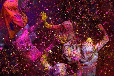 Holi Festival. Le sacre des couleurs - Inde