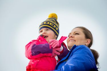 La princesse Estelle avec la princesse Victoria à Falun, le 17 février 2015