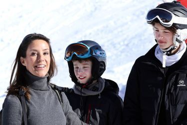 La princesse Marie de Danemark avec Felix et Nikolai, en vacances à Villars-sur-Ollon, le 10 février 2015 