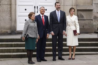 La reine Letizia et le roi Felipe VI, avec Anibal Cavaco Silva et son épouse à La Corogne, le 19 février 2015
