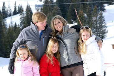 La reine Maxima et le roi Willem-Alexander avec leurs filles à Lech, le 23 février 2015