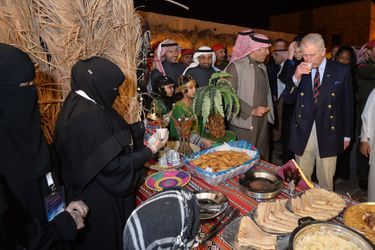 Le prince Charles dans la vieille ville de Al-&#039;Ula en Arabie Saoudite, le 11 février 2015