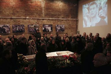 Les Moscovites rendent un dernier hommage à Boris Nemtsov - Russie