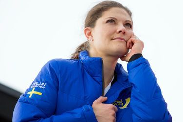 Photos – famille royale de Suède - Estelle fervente supportrice des skieurs suédois