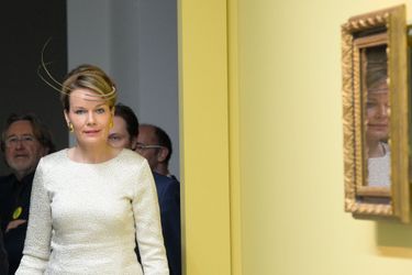 La reine Mathilde inaugure l’exposition inaugurale de Mons 2015 au BAM, le 24 janvier 2015