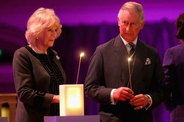 Le prince Charles et Camilla commémorent l&#039;Holocauste à Londres, le 27 janvier 2015