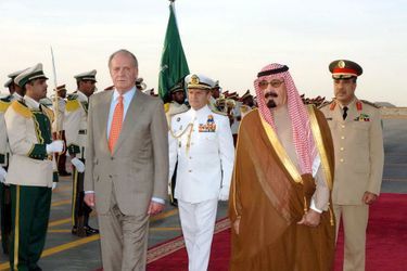 Le roi Abdallah avec le roi Juan Carlos d&#039;Espagne à Riad, le 8 avril 2006