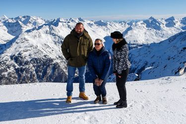 Le casting du prochain James Bond pose tout sourire en Autriche