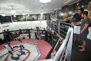 Visite de l&#039;académie Nogueira, temple du MMA fondé par les frères champions