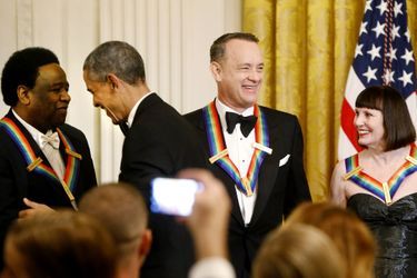Barack Obama félicite les lauréats des Honneurs du Kennedy Center à la Maison blanche à Washington, le 7 décembre 2014