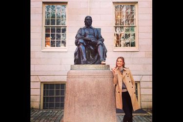 Karlie en cours à Harvard, en mars 2014