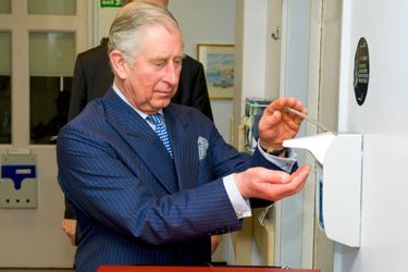 Le prince Charles au Royal Brompton Hospital de Londres, le 18 décembre 2014