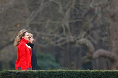 Le reine Letizia d’Espagne et la première dame d’Allemagne Daniela Schadt, à Berlin, le 1er décembre 2014