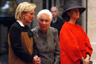 L&#039;ancienne reine Paola de Belgique avec sa fille Astrid et sa belle-fille Claire lors de la Fête du roi à Bruxelles, le 15 novembre 2014