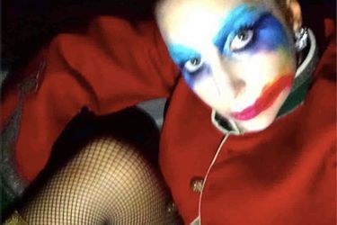 Lady Gaga aurait-elle succombé à la mode des clowns terrifiants? 