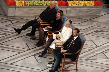 Le roi Harald et la reine Sonja, le prince Haakon et la princesse Mette-Marit